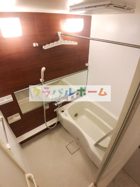 バス・シャワールーム　追い焚き付き