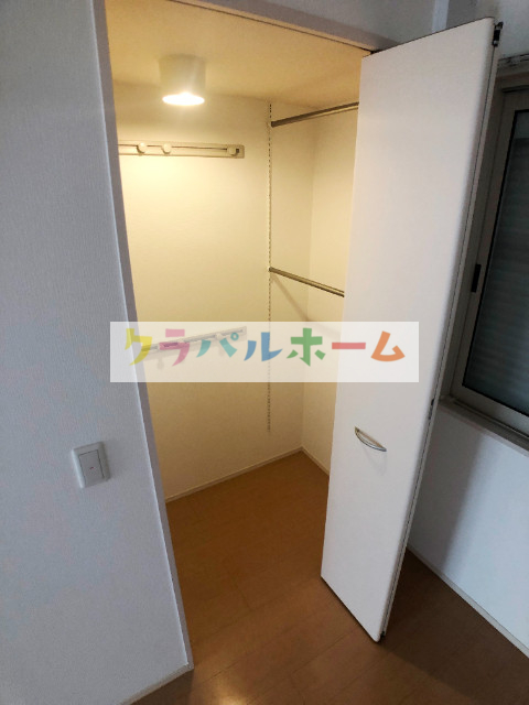 収納　ウォークインクローゼット