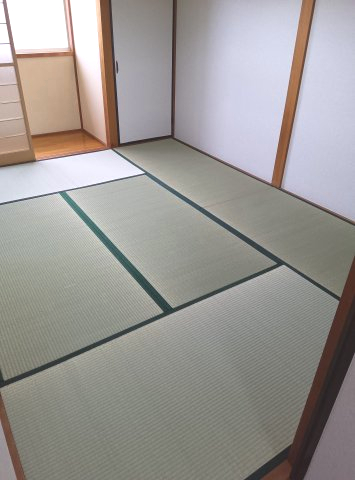 北雄ハイツの居間写真