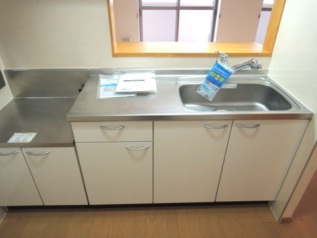 キッチン　同間取り別部屋参照