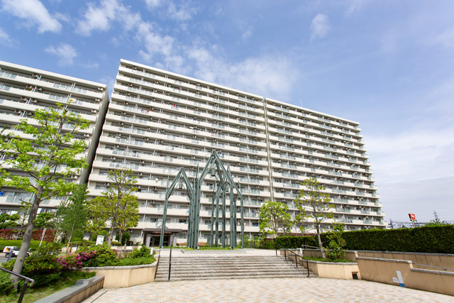 UR西久保町公園ハイツの外観写真