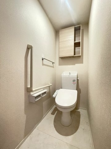 D-residence下田部A棟のトイレ写真