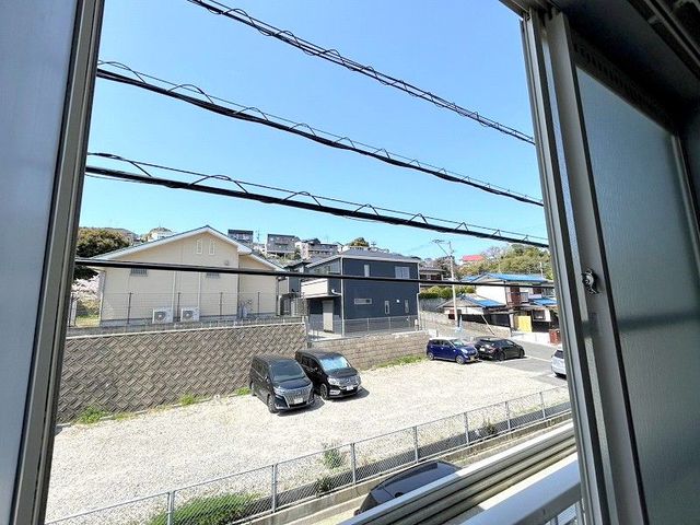 眺望　居住中の為、他室写真となります。現況と異なる場合は、現況優先