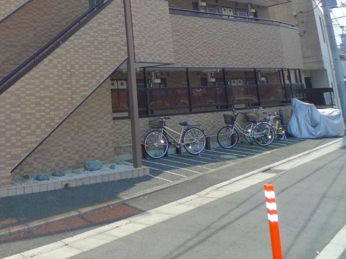 メゾンロ-ゼの外観写真