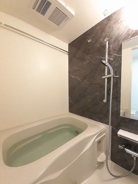 バス・シャワールーム　日々の暮らしに欠かせないお風呂です