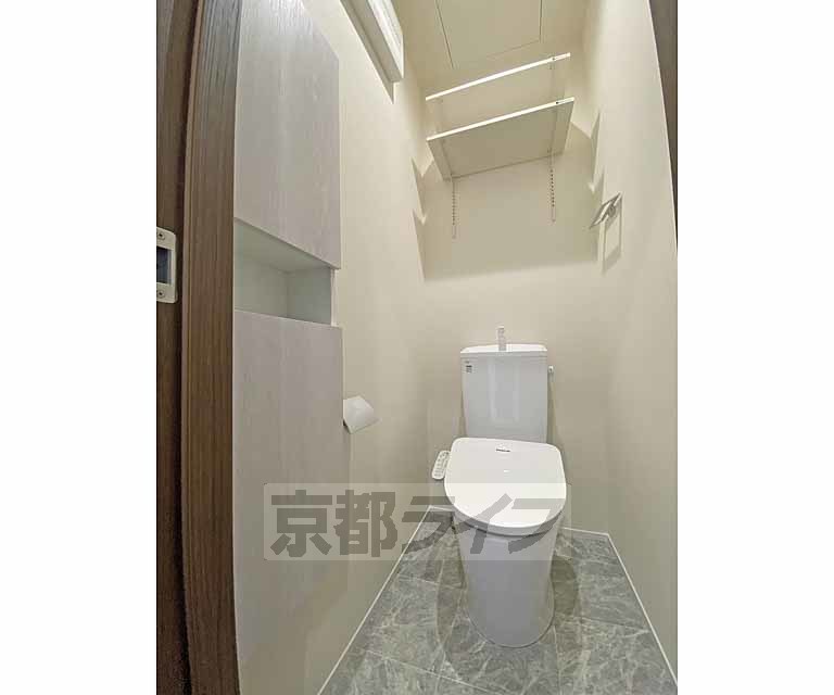 トイレ　洗浄機能付きトイレです。