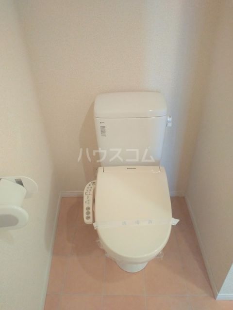 京急本線 立会川駅 徒歩3分 5階建 築16年のトイレ写真