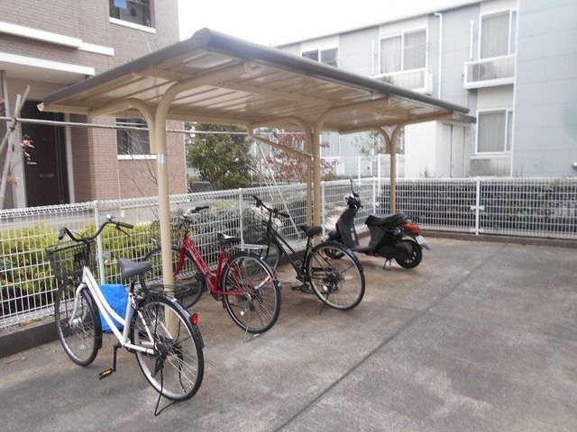 レオパレス丸山の外観写真