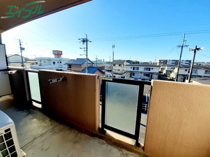 VIA SACRA Iの内装写真