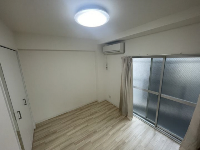 居室・リビング　写真は同マンションの別のお部屋のものです