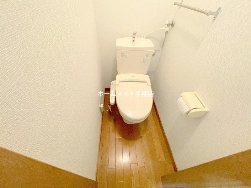 トイレ　ウォシュレット付きで快適な環境です♪