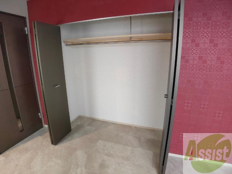 収納　寝室の収納です。部屋がすっきり片付きます。