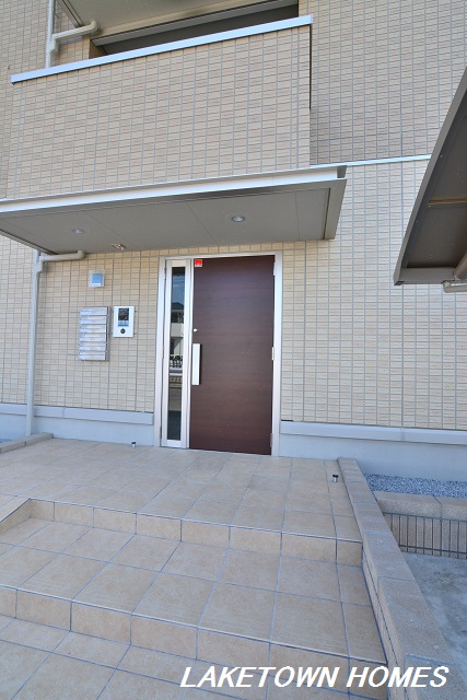 エントランス　オートロック付のエントランスです。