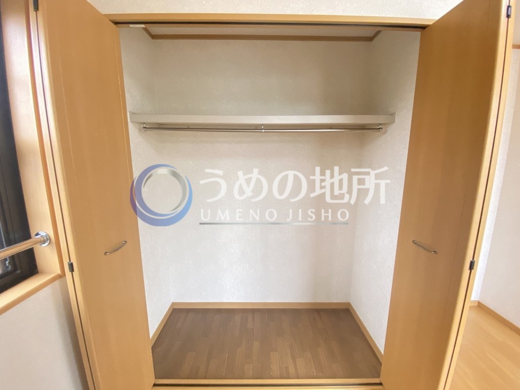 収納　洋室収納1