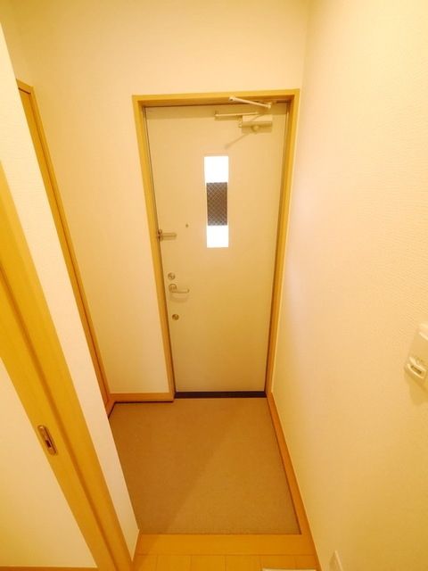 ＪＲ南武線 尻手駅 徒歩5分 2階建 築8年の玄関写真