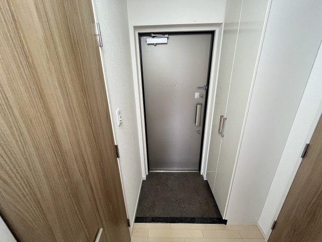 玄関　収納もある玄関です