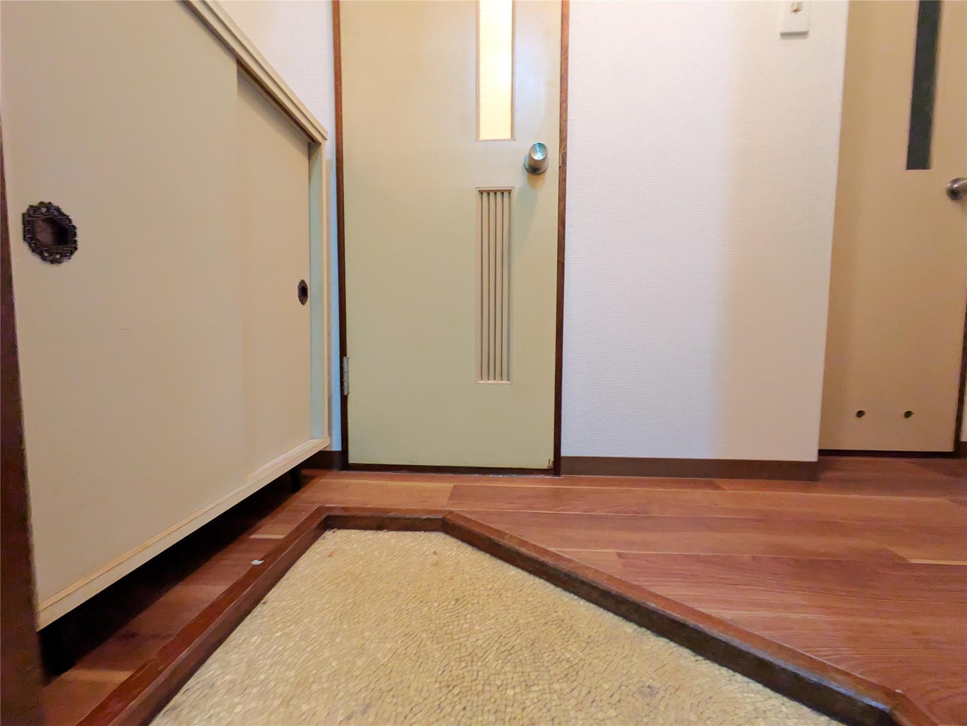 カントリーハイツの玄関写真