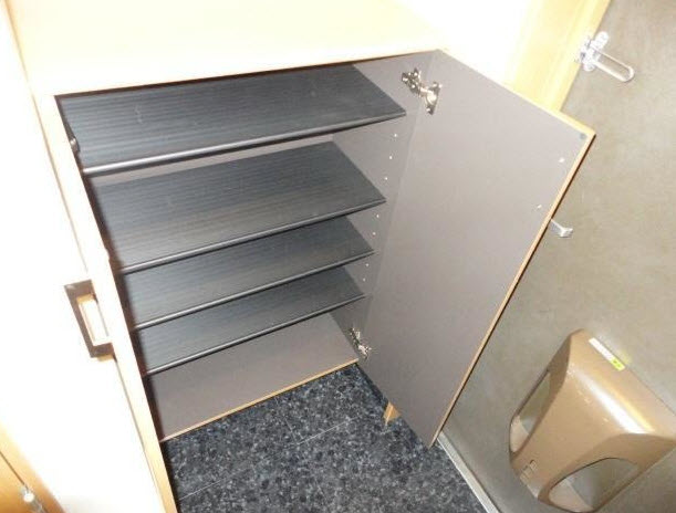 玄関　シューズボックス