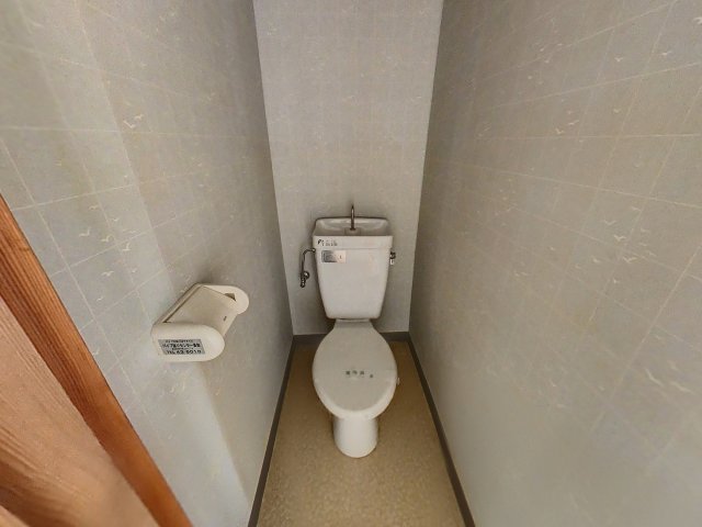 トイレ　現況が相違する場合は現況を優先致します。