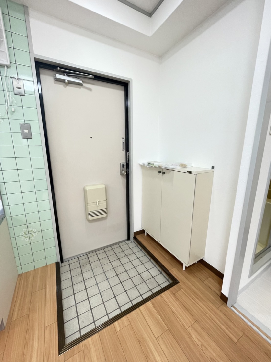 旭が丘伸和ハイツの玄関写真