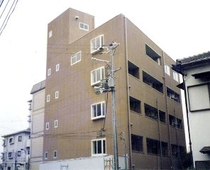 クレール寝屋川の建物外観