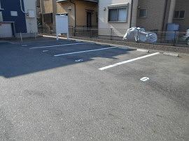 駐車場　駐車場完備