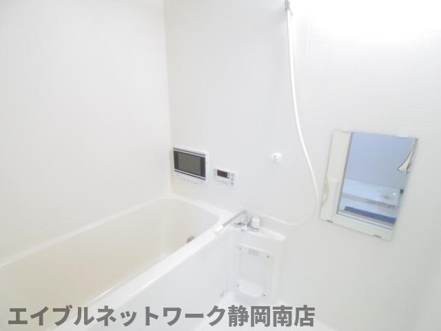 ＪＲ東海道本線 東静岡駅 徒歩12分 9階建 築18年の風呂写真