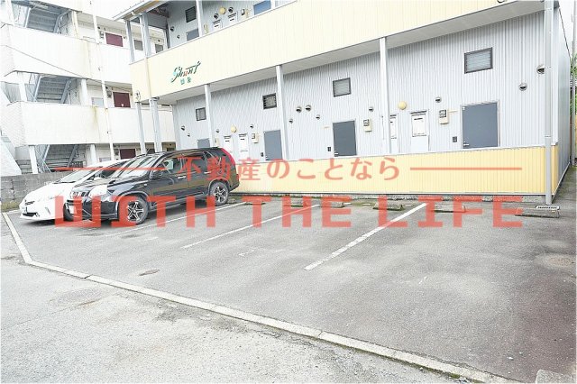 駐車場　駐車スペースもあります