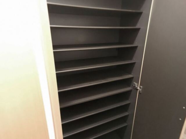 収納　シューズボックス