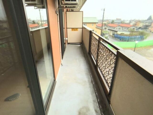 バルコニー　バルコニー