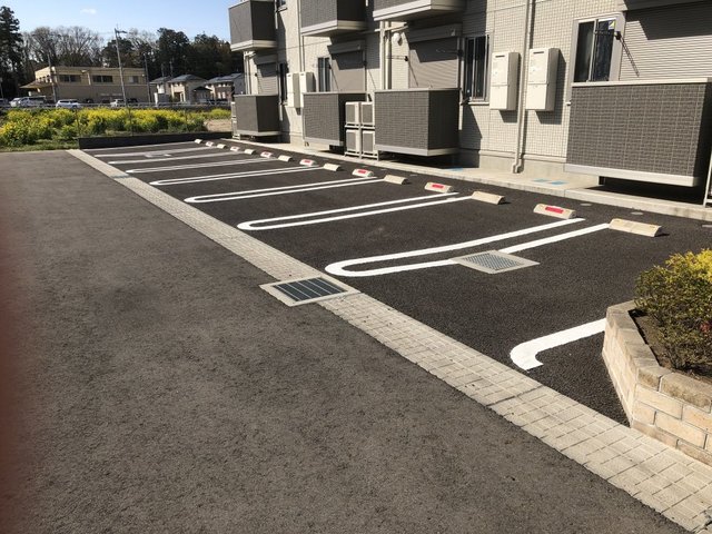 駐車場　敷地内駐車スペース