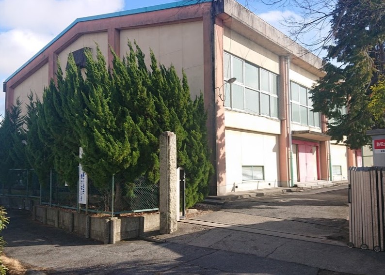 小学校　尾張旭市立旭小学校（小学校）まで601m