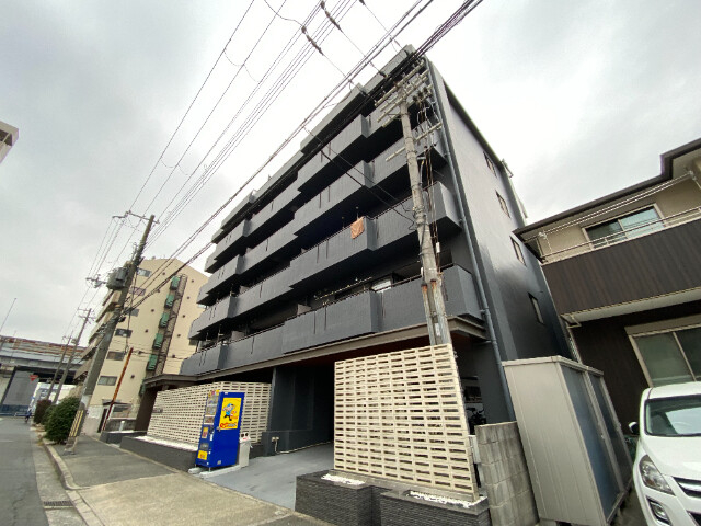 大阪市平野区喜連のマンションの建物外観