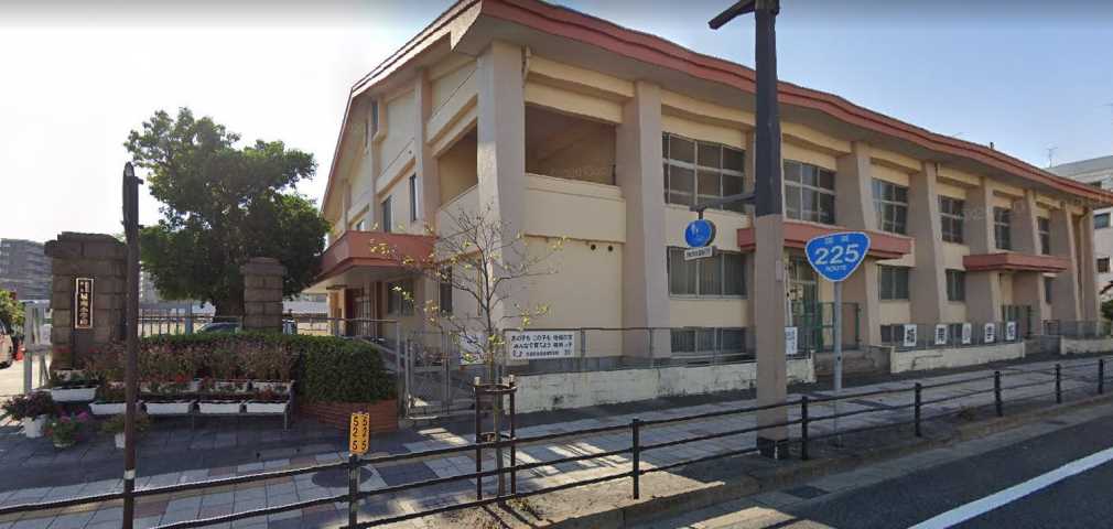 小学校　鹿児島市立城南小学校（小学校）まで1121m