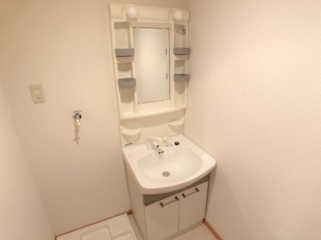 【リンデンバウムJ4の洗面設備】