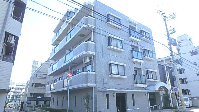 中島マンションの建物外観