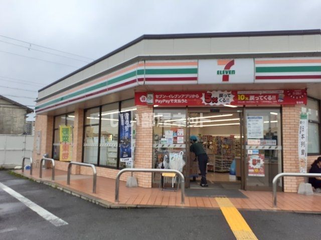 コンビニ　セブンイレブン姫路西中島店（コンビニ）まで439m