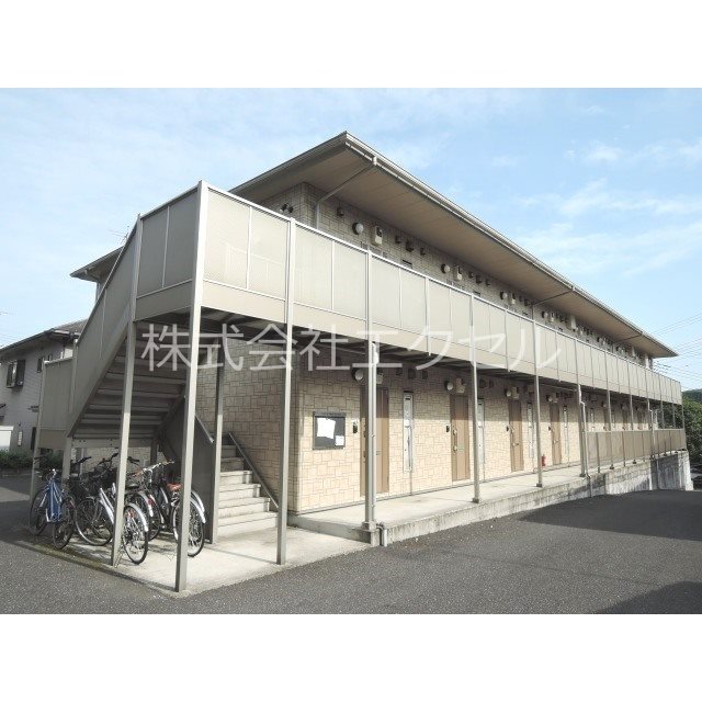 【青梅市滝ノ上町のアパートの建物外観】