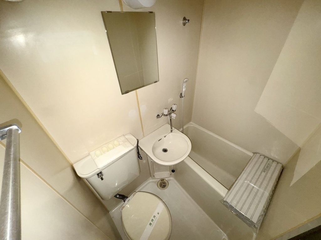 バス・シャワールーム　バス