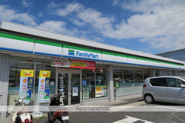 コンビニ　ファミリーマート泉大津東港町店（コンビニ）まで174m