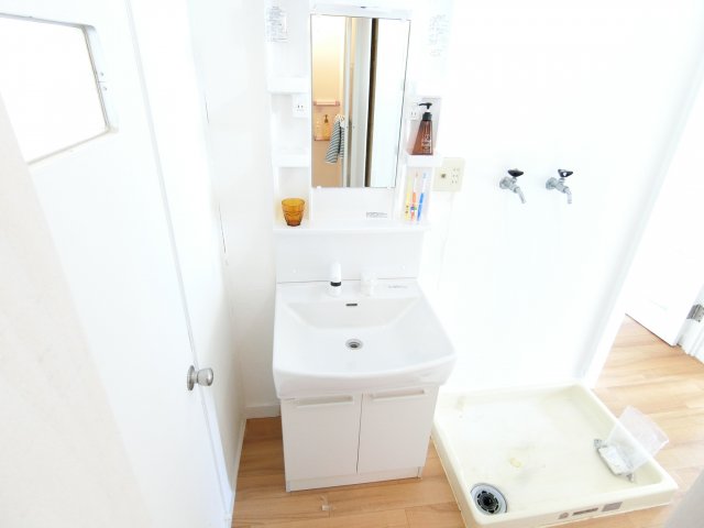 洗面設備　モデルルーム写真