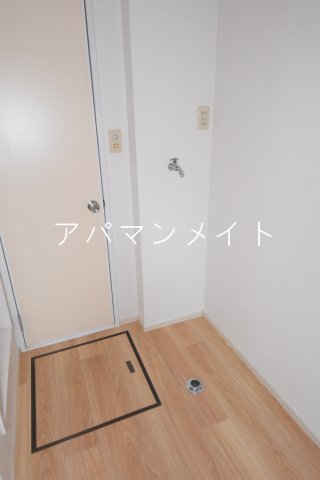 その他設備　室内洗濯機置場です！