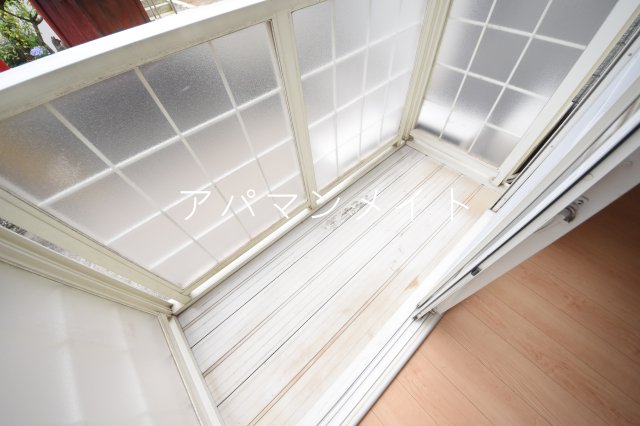 バルコニー　バルコニーあります