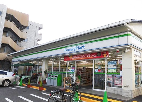 コンビニ　ファミリーマート 北山通小山元町店（コンビニ）まで386m