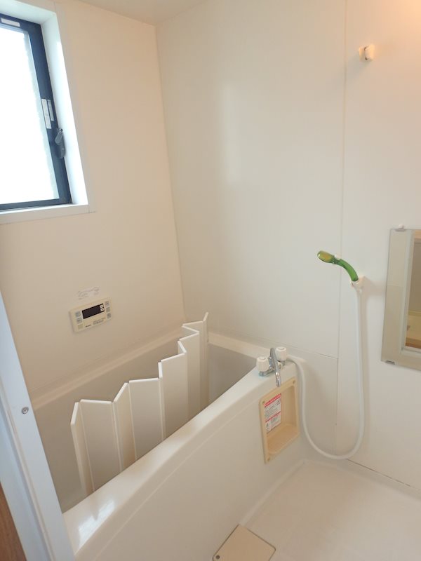 バス・シャワールーム　浴室（追焚機能付）