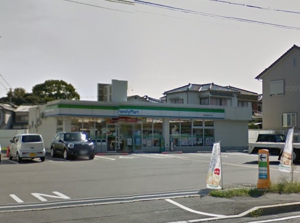 コンビニ　ファミリーマート藤井寺野中五丁目店（コンビニ）まで622m