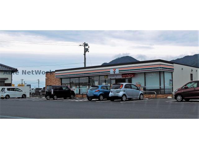コンビニ　セブンイレブン出雲平野町店（コンビニ）まで767m