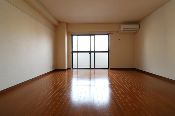 居室・リビング　※別部屋の写真です