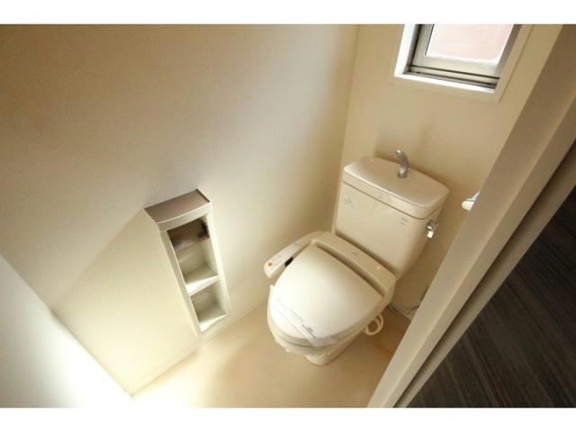 トイレ　※写真は別居室のものです。