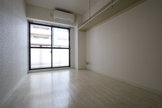 居室・リビング　※別部屋の写真です